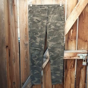 American eagle hi rise jegging crop camo jeans 10 R